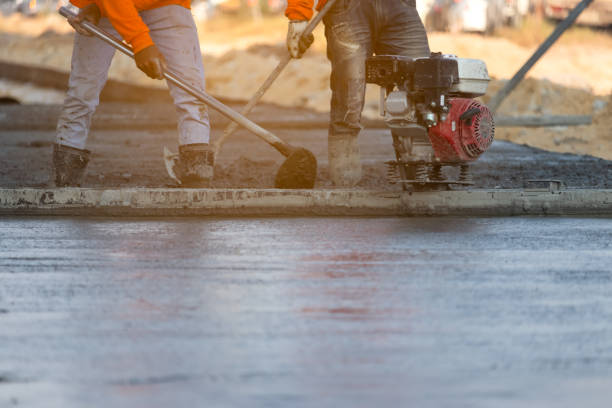 Best Concrete Walkway Installation  in Pomona Park, FL